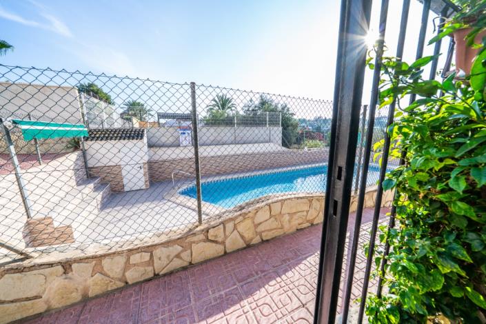 Image No.6-4 Bed Quad for sale