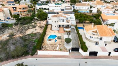 Detached-Villa-for-sale-in-Costa-Blanca--2---Portals-