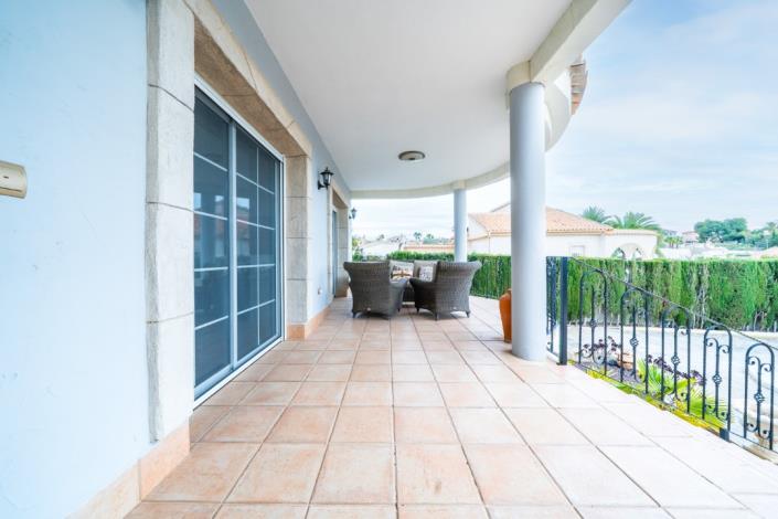 Image No.9-4 Bed Villa for sale