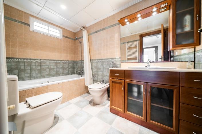 Image No.24-4 Bed Villa for sale