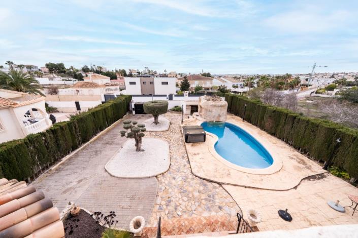 Image No.34-4 Bed Villa for sale