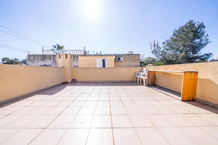 Image No.27-2 Bed Townhouse for sale