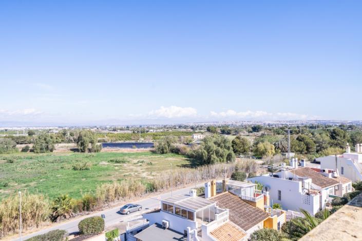 Image No.28-2 Bed Townhouse for sale