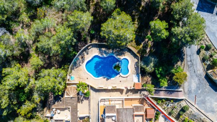 Image No.32-2 Bed Townhouse for sale