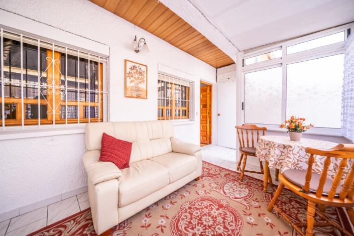 Image No.5-1 Bed Townhouse for sale