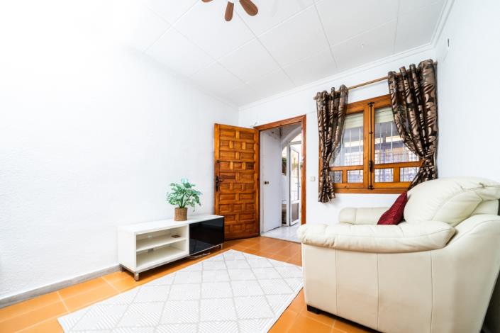 Image No.8-1 Bed Townhouse for sale