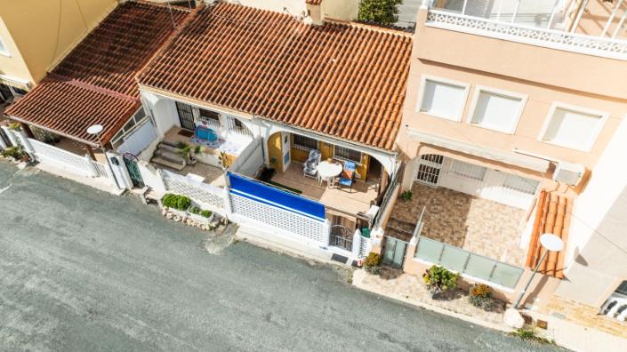 Image No.17-1 Bed Townhouse for sale