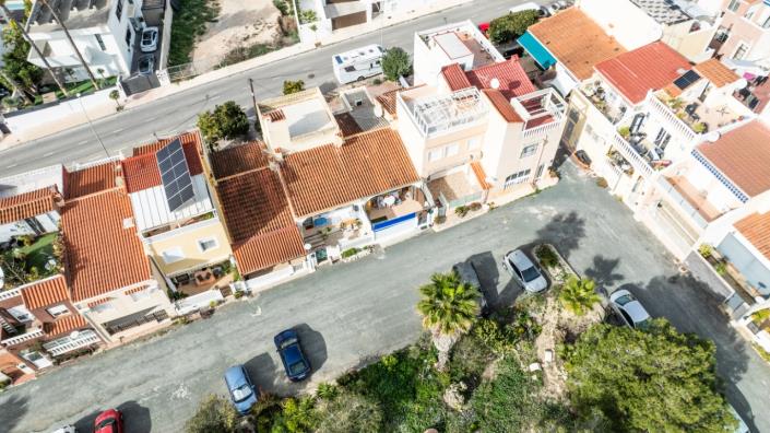 Image No.18-1 Bed Townhouse for sale