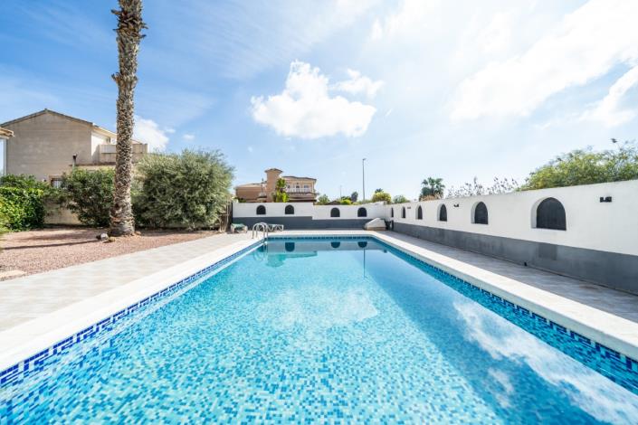 Image No.6-3 Bed Villa for sale