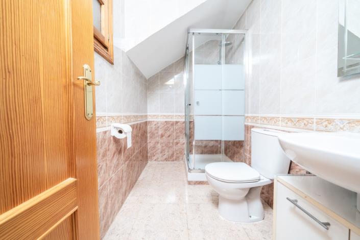 Image No.21-3 Bed Villa for sale