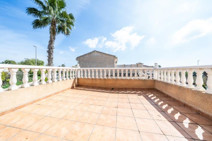 Image No.26-3 Bed Villa for sale