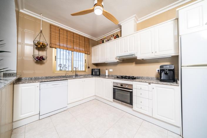 Image No.23-3 Bed Villa for sale