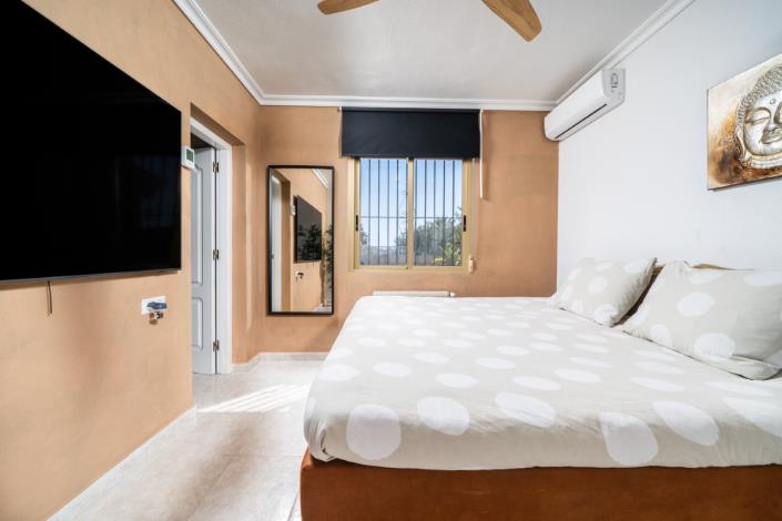 Image No.25-3 Bed Villa for sale