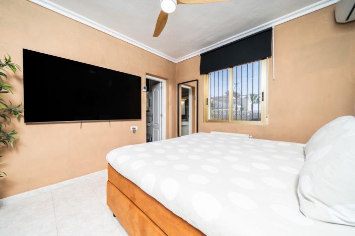 Image No.26-3 Bed Villa for sale