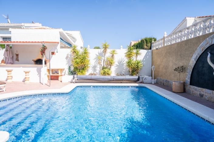 Image No.40-3 Bed Villa for sale