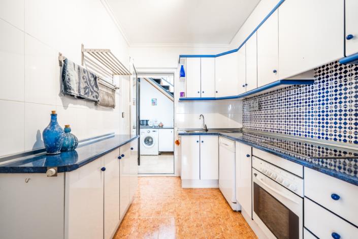 Image No.21-2 Bed Quad for sale