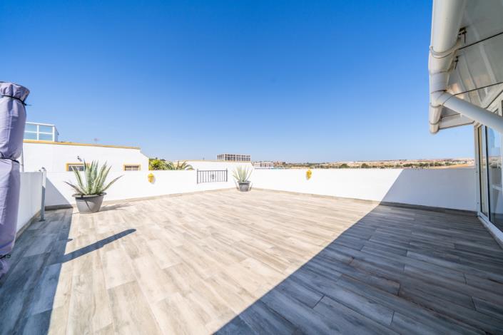 Image No.34-2 Bed Quad for sale