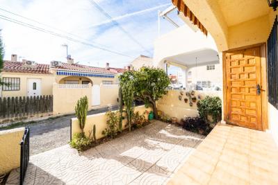 Terraced-House-for-sale-in-Costa-Blanca--4---Portals-
