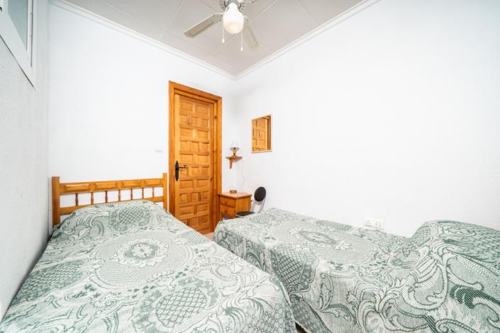 Image No.15-2 Bed Townhouse for sale