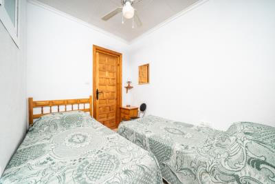 Terraced-House-for-sale-in-Costa-Blanca--14---Portals-