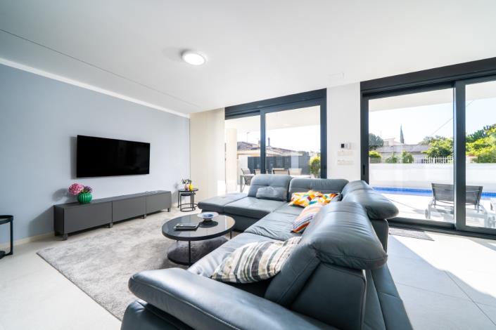 Image No.9-4 Bed Villa for sale