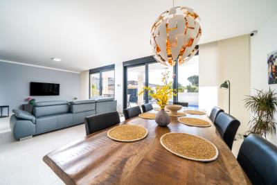 Luxury-Villa-for-sale-in-Costa-Blanca--11---Portals-