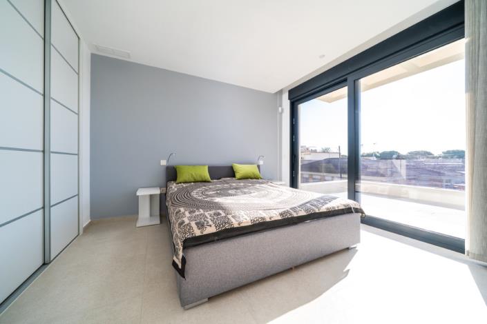 Image No.18-4 Bed Villa for sale