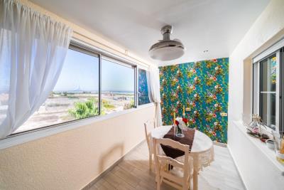 Apartment-for-sale-in-La-Marina--5---Portals-