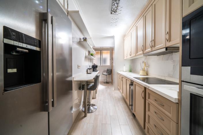 Image No.12-2 Bed Apartment for sale