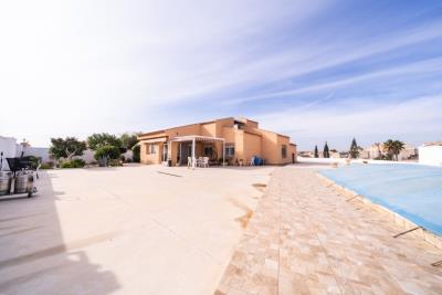 Detached-Villa-for-sale-in-Costa-Blanca--6---Portals-