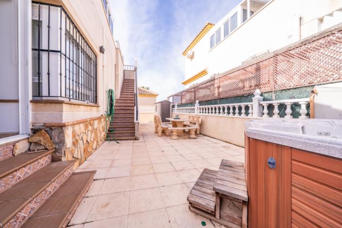 Image No.6-3 Bed Villa for sale