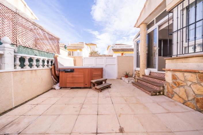 Image No.8-3 Bed Villa for sale