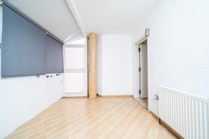 Image No.10-3 Bed Villa for sale