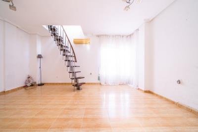 Villa-for-Sale-in-La-Marina--13---Portals-