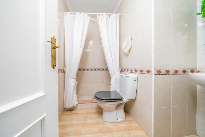 Image No.32-3 Bed Villa for sale