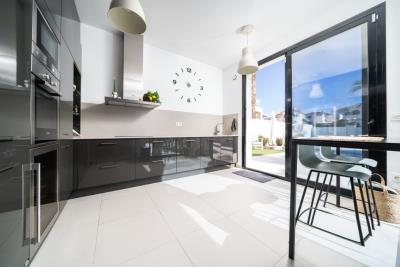 Modern-Villa-for-sale-in-Costa-Blanca--14---Canva-