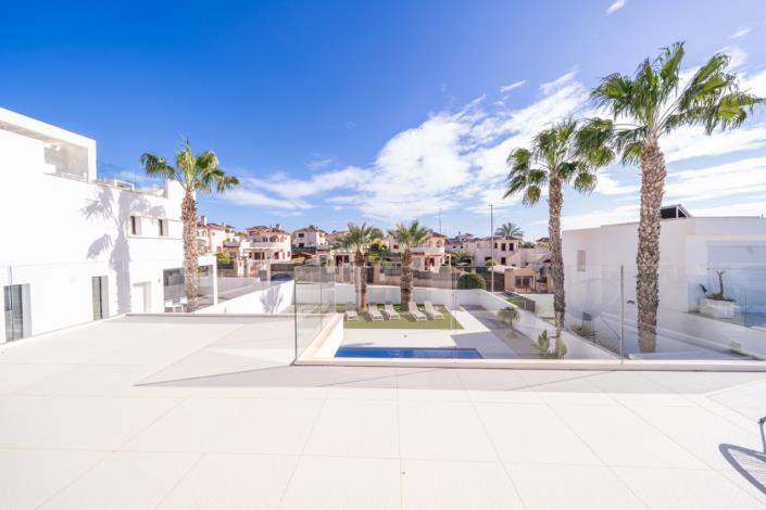 Image No.29-3 Bed Villa for sale