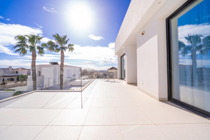 Image No.30-3 Bed Villa for sale