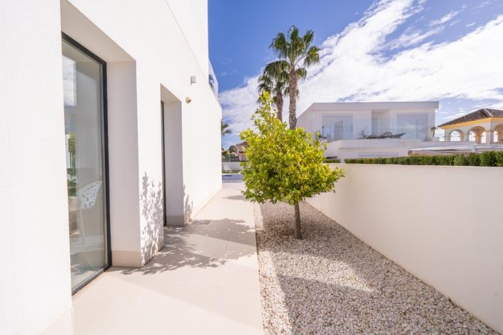 Image No.39-3 Bed Villa for sale