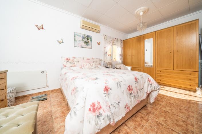 Image No.13-4 Bed Villa for sale