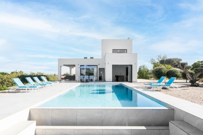 Image No.3-3 Bed Villa for sale