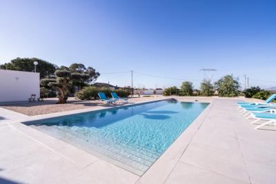 Luxury-Villa-for-Sale-in-Alicante-with-Private-Pool--3---Canva-