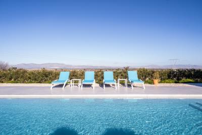 Luxury-Villa-for-Sale-in-Alicante-with-Private-Pool--4---Canva-