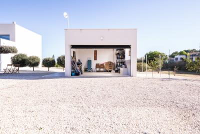 Luxury-Villa-for-Sale-in-Alicante-with-Private-Pool--9---Canva-