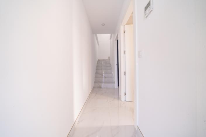 Image No.23-3 Bed Villa for sale