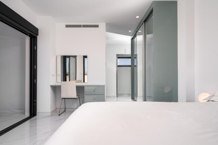 Image No.29-3 Bed Villa for sale