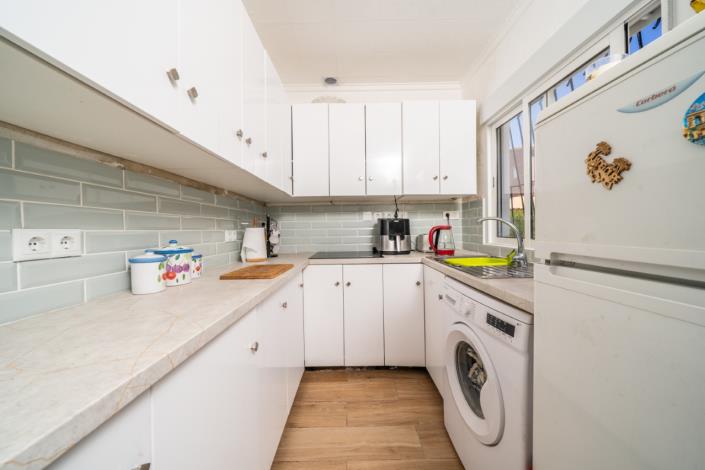 Image No.12-2 Bed Villa for sale