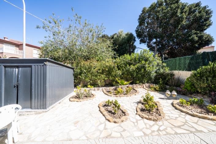 Image No.17-2 Bed Villa for sale