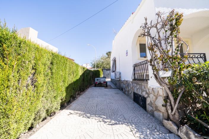 Image No.22-2 Bed Villa for sale