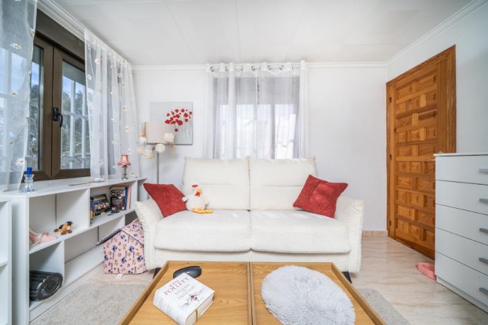 Image No.20-2 Bed Villa for sale